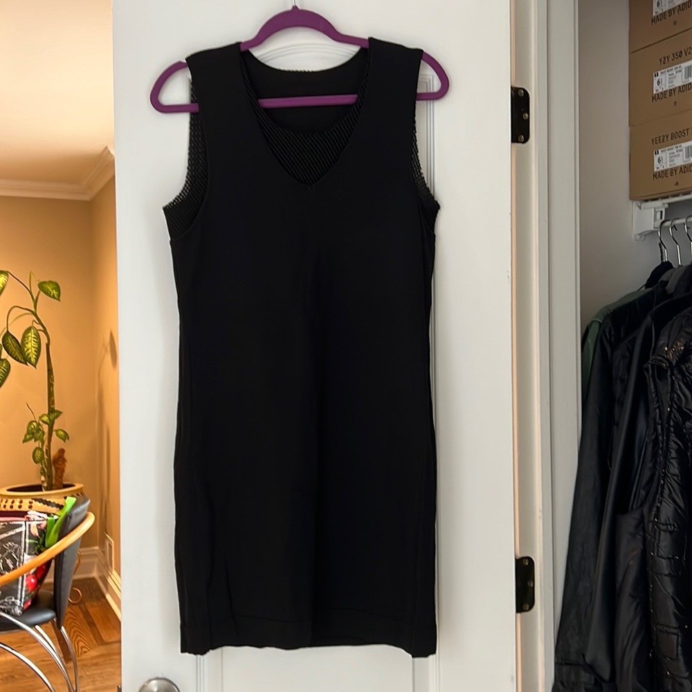 GIZIA MIDI BLACK TANK DRESS